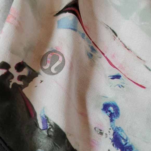 Lululemon original speed short size 6 - Picture 3 of 5